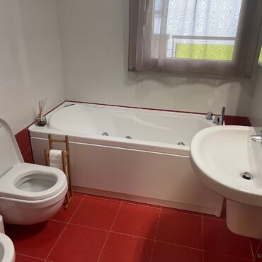 BELLISSIMO QUADRILOCALE CON GIARDINO, LOCALE PLURIUSO E BOX!