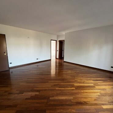 AMPIO TRILOCALE CON BOX DOPPIO E BOX SINGOLO!