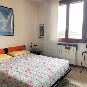 TRILOCALE IN VILLA, GIARDINO E BOX DOPPIO!