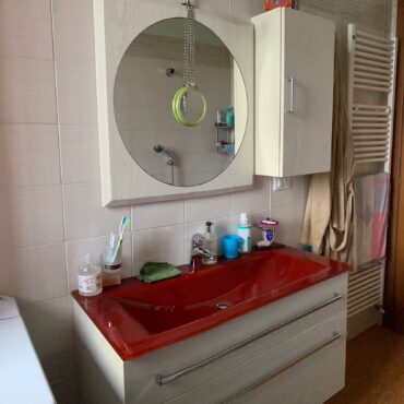 TRILOCALE IN VILLA, GIARDINO E BOX DOPPIO!