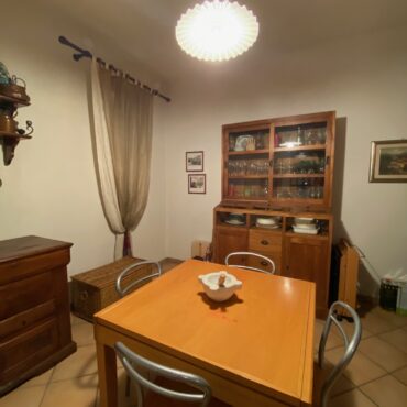VILLETTA A SCHIERA COMPLETAMENTE RISTRUTTURATA
