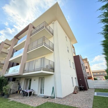 BELLISSIMO TRILOCALE VICINANZE OSPEDALE E PARCO DELLA TRUCCA!