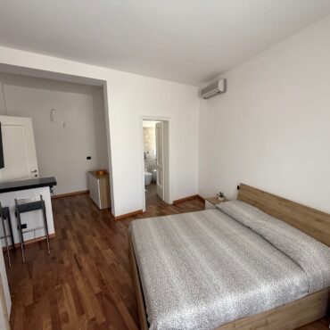 VILLA SINGOLA IDEALE PER B&B-STUDENTI E INVESTIMENTO!