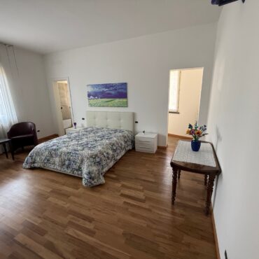 VILLA SINGOLA IDEALE PER B&B-STUDENTI E INVESTIMENTO!