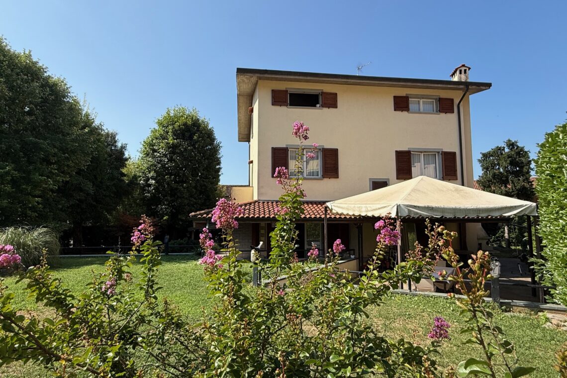 VILLA SINGOLA IDEALE PER B&B-STUDENTI E INVESTIMENTO!