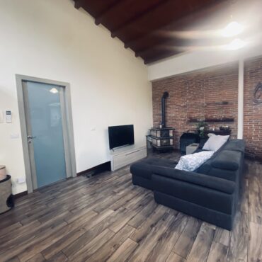 SCUDERIA-AZIENDA AGRICOLA -ABITAZIONE – PENSIONE E ALLEVAMENTO ANIMALI di 14.000 m² – Eleganza e Natura!