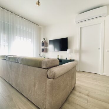 BELLISSIMO TRILOCALE CON GIARDINO E BOX !