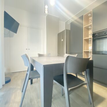 BELLISSIMO QUADRILOCALE CON GIARDINO,BOX DOPPIO E POSTO AUTO