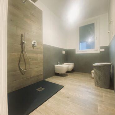 BELLISSIMO QUADRILOCALE CON GIARDINO,BOX DOPPIO E POSTO AUTO