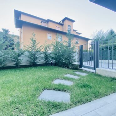 BELLISSIMO QUADRILOCALE CON GIARDINO,BOX DOPPIO E POSTO AUTO