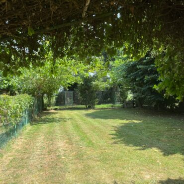 SCUDERIA-AZIENDA AGRICOLA -ABITAZIONE – PENSIONE E ALLEVAMENTO ANIMALI di 14.000 m² – Eleganza e Natura!