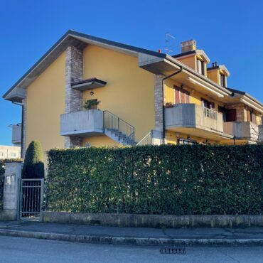 TRILOCALE CON GIARDINO, LOCALE PLURIUSO E BOX DOPPIO!