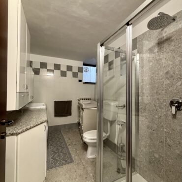 RICERCATA VILLA BIFAMILIARE!