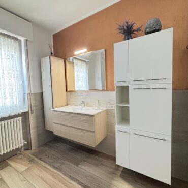 PORZIONE DI VILLA BIFAMILIARE – QUADRILOCALE AL PIANO PRIMO!