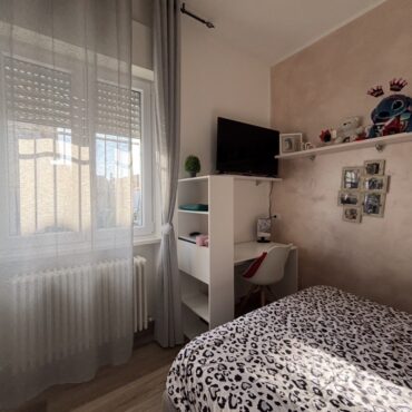 PORZIONE DI VILLA BIFAMILIARE – QUADRILOCALE AL PIANO PRIMO!